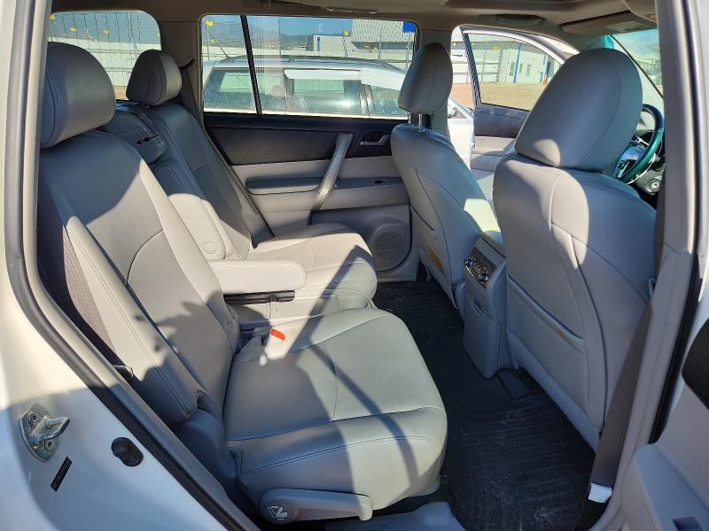 Продажа на аукционе авто 2013 Toyota Highlander, vin: 5TDBK3EH1DS220463, номер лота: 59384796
