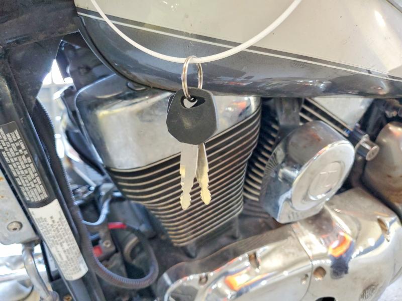 57485446 :رقم المزاد ، JS1VY51A022100491 vin ، 2002 Suzuki Vl1500 مزاد بيع