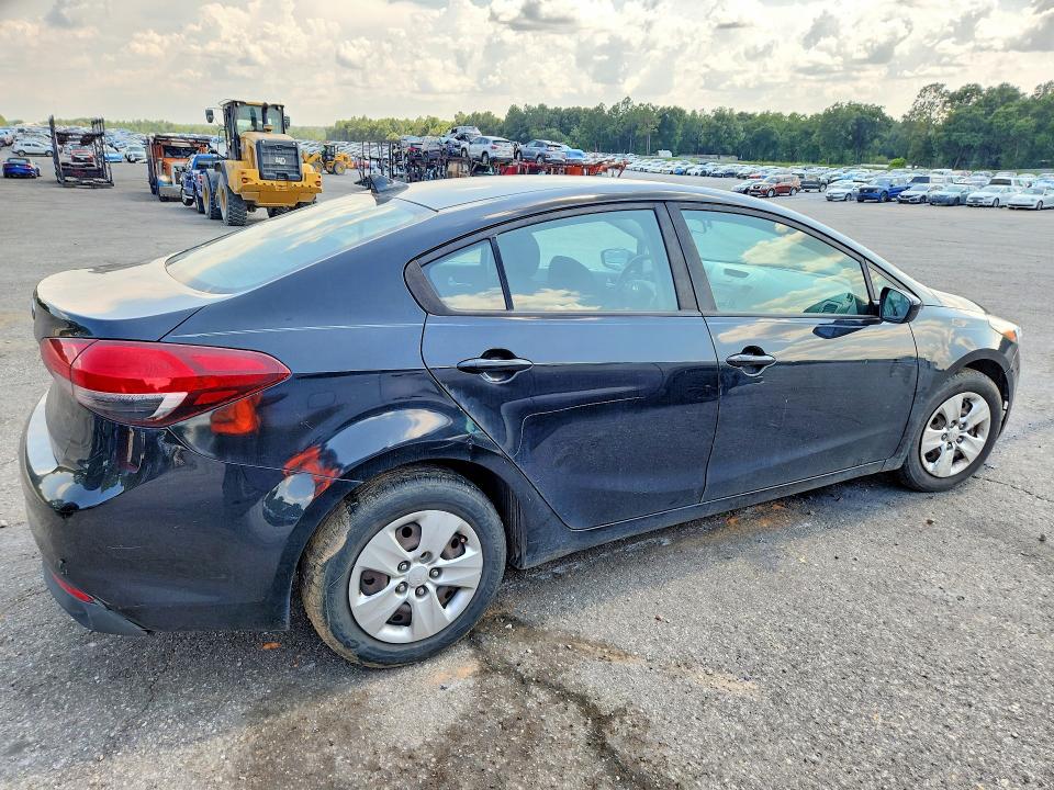59349566 :رقم المزاد ، 3KPFK4A7XJE229821 vin ، 2018 Kia Forte مزاد بيع