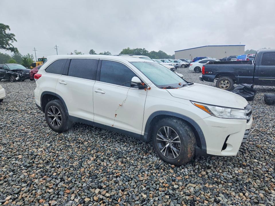 57388156 :رقم المزاد ، 5TDZARFH1KS054770 vin ، 2019 Toyota Highlander مزاد بيع