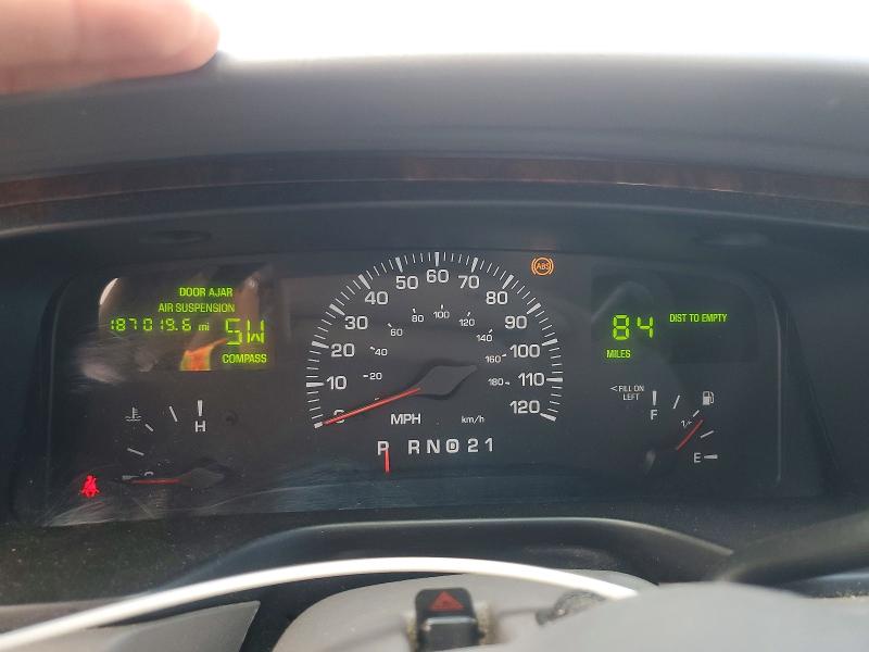 Продажа на аукционе авто 2002 Lincoln Town Car, vin: 1LNHM85W12Y645680, номер лота: 55349016