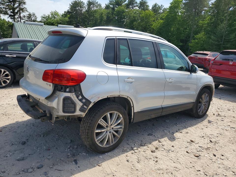 56098406 :رقم المزاد ، WVGAV7AXXGW562050 vin ، 2016 Volkswagen Tiguan مزاد بيع