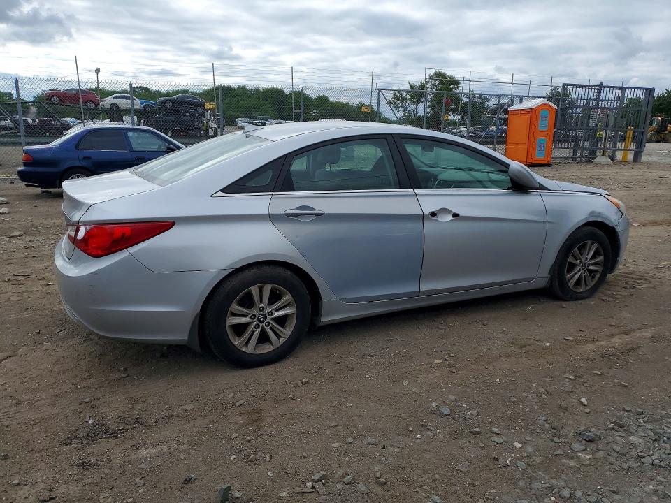 56092966 :رقم المزاد ، 5NPEB4AC4DH520016 vin ، 2013 Hyundai Sonata مزاد بيع