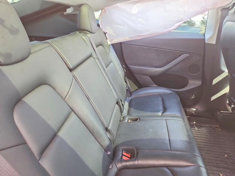 2024 Tesla Model Y მანქანა იყიდება აუქციონზე, vin: 7SAYGDED1RF212151, აუქციონის ნომერი: 59199636