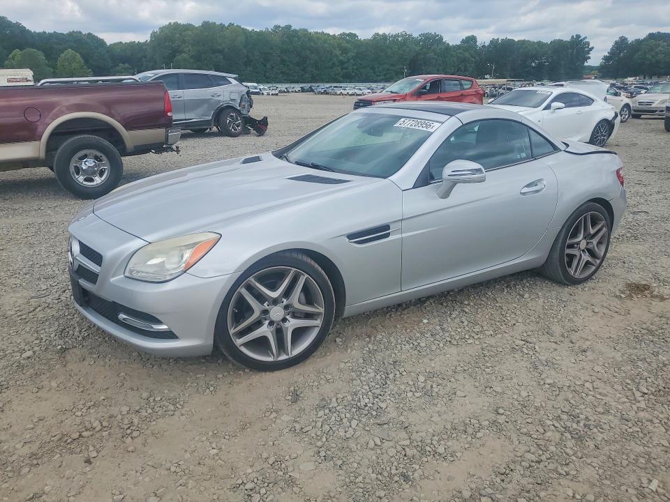 57728956 :رقم المزاد ، WDDPK4HA7DF069175 vin ، 2013 Mercedes-benz Slk مزاد بيع