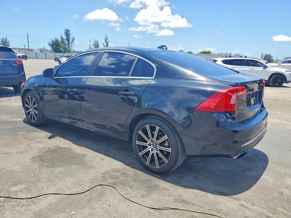 2016 Volvo S60 მანქანა იყიდება აუქციონზე, vin: LYV402FK0GB109805, აუქციონის ნომერი: 58235046