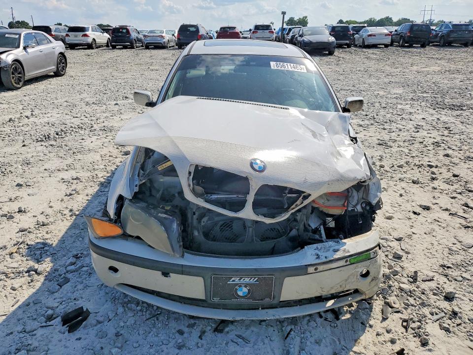 85611465 :رقم المزاد ، WBAET37492NG72717 vin ، 2002 Bmw 325 مزاد بيع