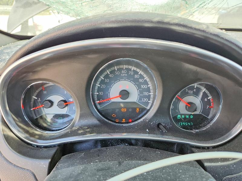 55492356 :رقم المزاد ، 1C3BC1FB7BN625164 vin ، 2011 Chrysler 200 مزاد بيع