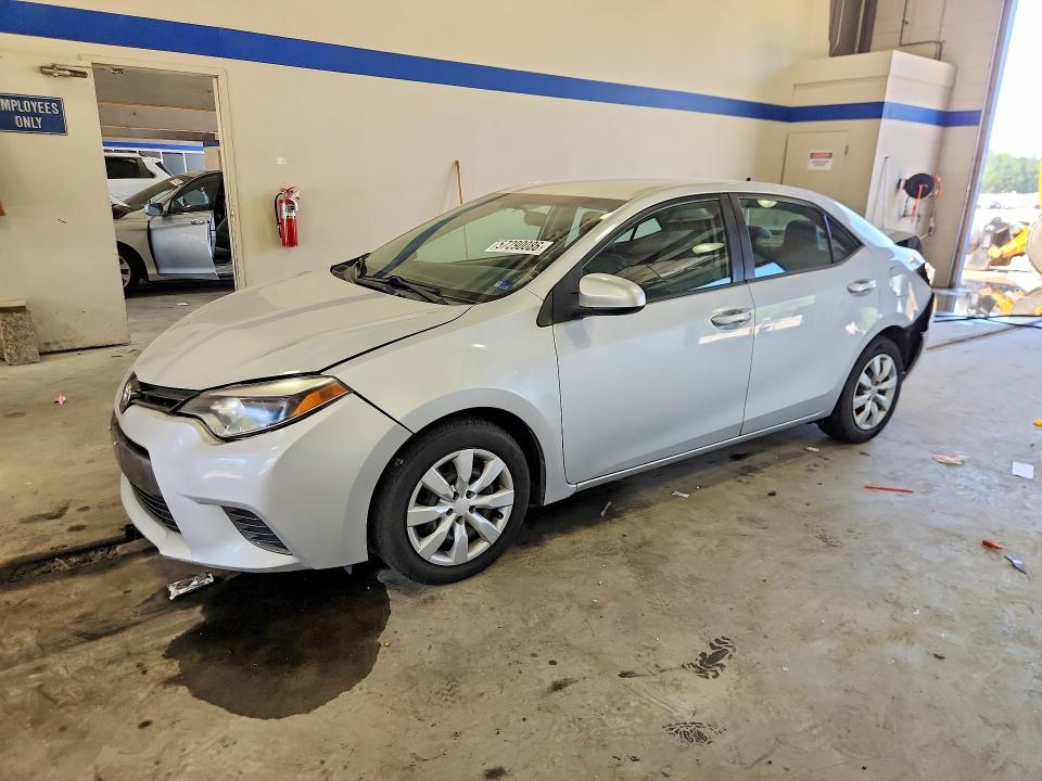 57290086 :رقم المزاد ، 2T1BURHEXFC302380 vin ، 2015 Toyota Corolla مزاد بيع