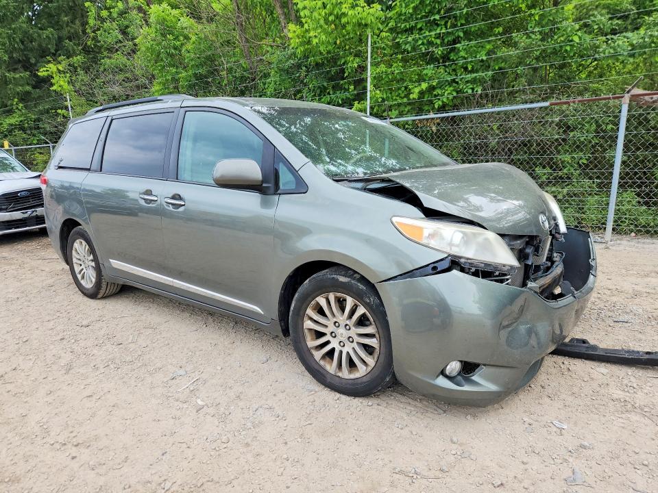 2011 Toyota Sienna მანქანა იყიდება აუქციონზე, vin: 5TDYK3DC3BS048448, აუქციონის ნომერი: 56407366