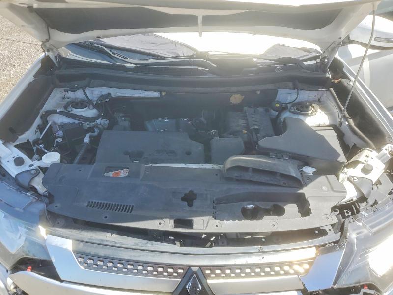 59000106 :رقم المزاد ، JA4AZ3A39LZ041175 vin ، 2020 Mitsubishi Outlander مزاد بيع