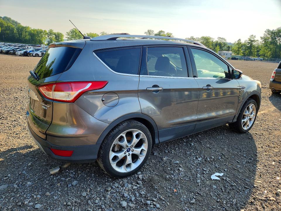 2014 Ford Escape მანქანა იყიდება აუქციონზე, vin: 1FMCU9J93EUB21023, აუქციონის ნომერი: 58820236