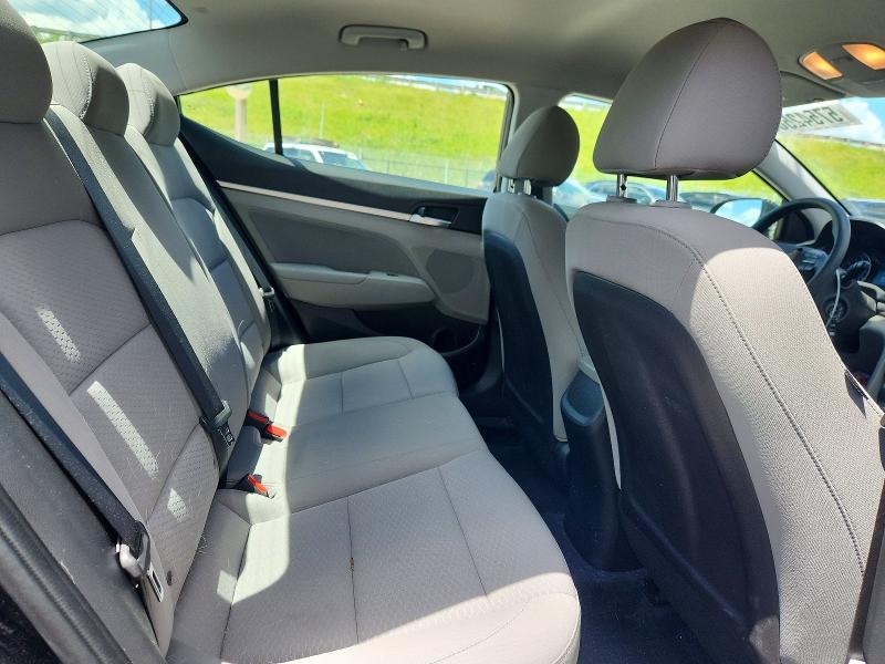 57542586 :رقم المزاد ، 5NPD84LF8KH445996 vin ، 2019 Hyundai Elantra مزاد بيع