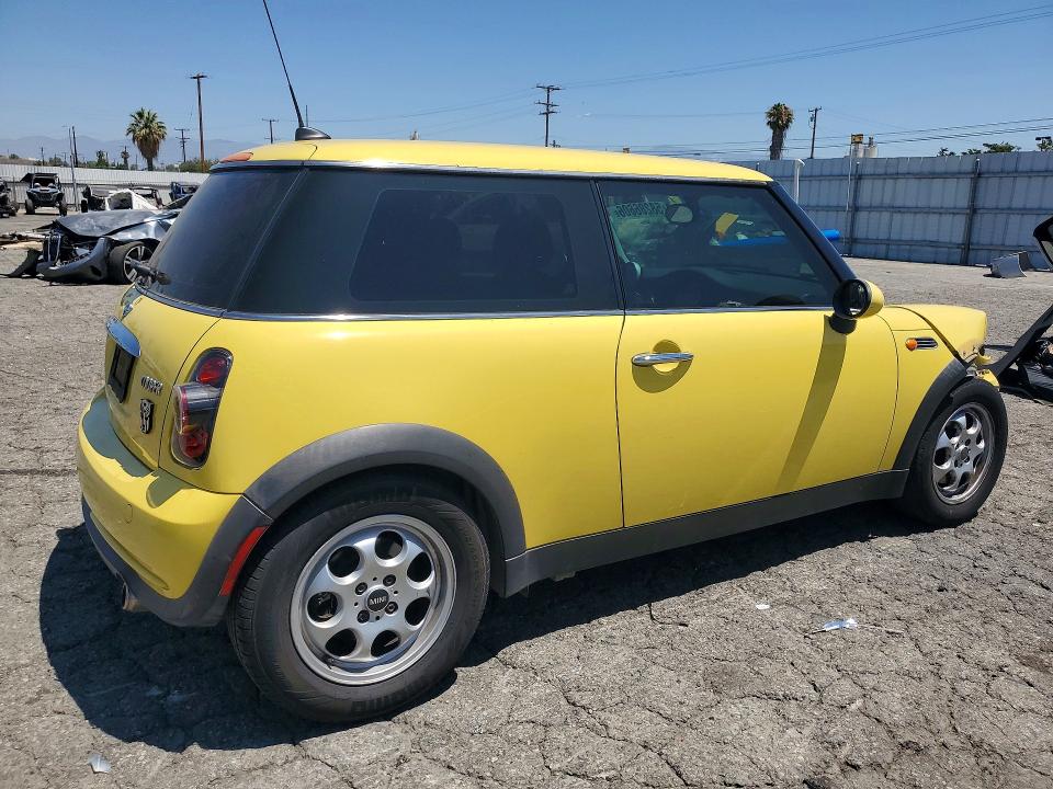 2005 Mini Cooper მანქანა იყიდება აუქციონზე, vin: WMWRC33485TJ66798, აუქციონის ნომერი: 58286606
