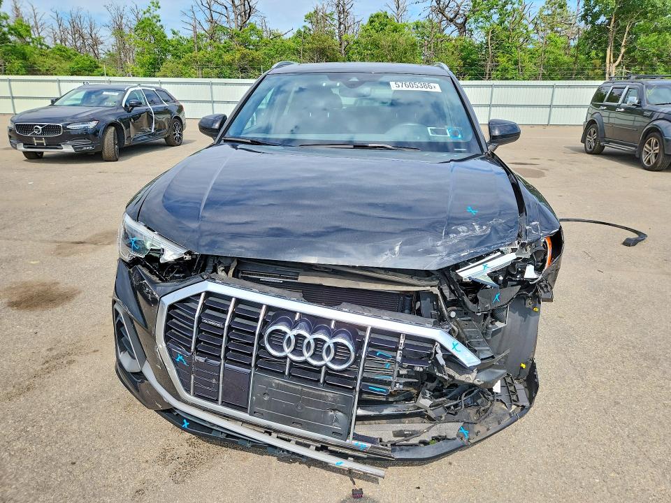 Продажа на аукционе авто 2021 Audi Q3, vin: WA1DECF31M1080652, номер лота: 57605386