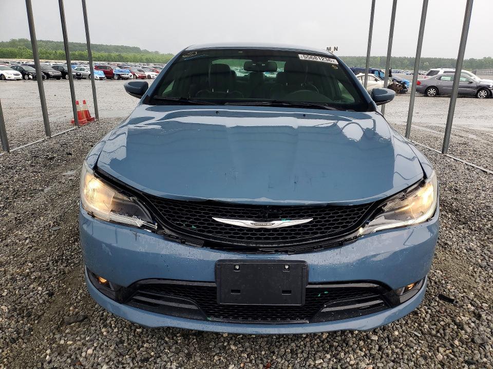 55681236 :رقم المزاد ، 1C3CCCBG9FN678164 vin ، 2015 Chrysler 200 مزاد بيع