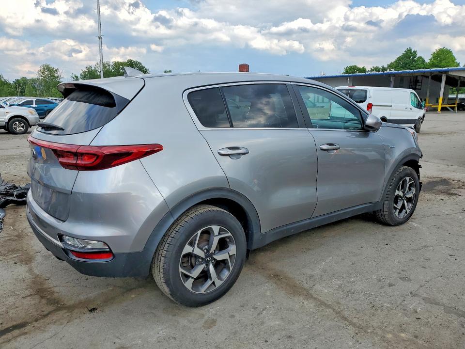57541246 :رقم المزاد ، KNDPMCAC1L7831371 vin ، 2020 Kia Sportage مزاد بيع