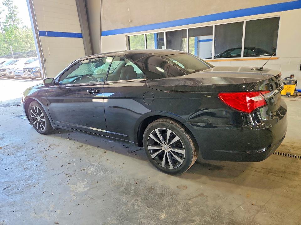 2013 Chrysler 200 მანქანა იყიდება აუქციონზე, vin: 1C3BCBGG0DN738330, აუქციონის ნომერი: 57207566
