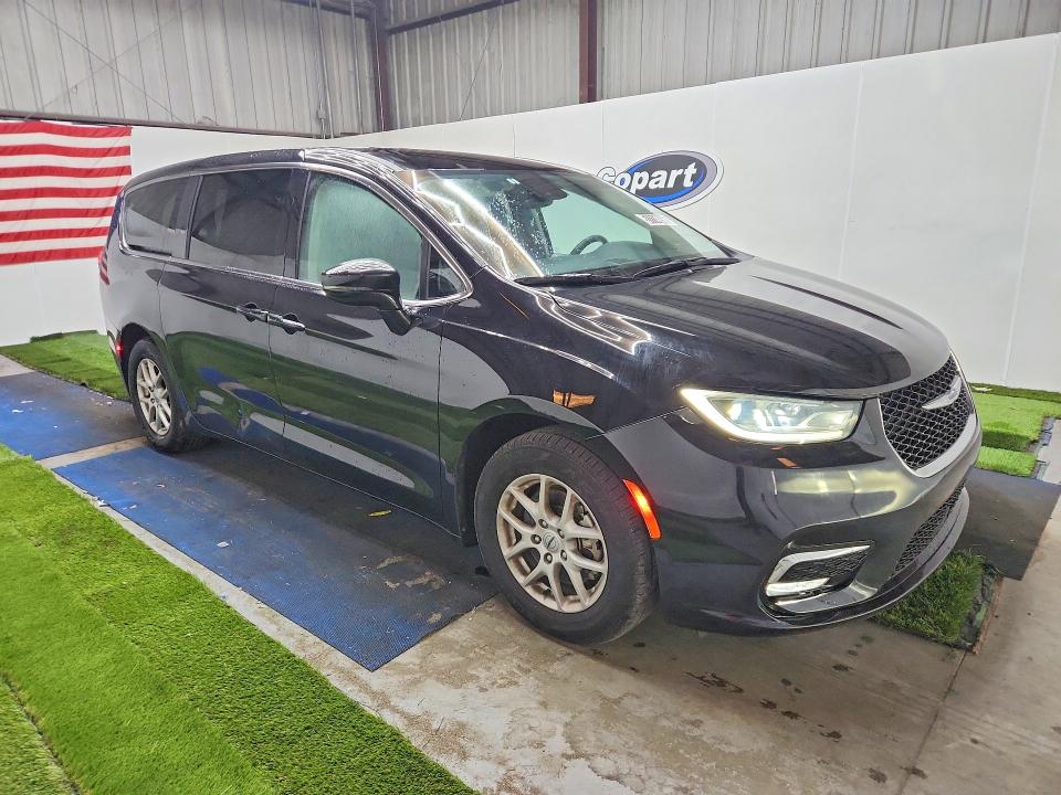 Продажа на аукционе авто 2024 Chrysler Pacifica, vin: 2C4RC1BG1RR179893, номер лота: 51114856