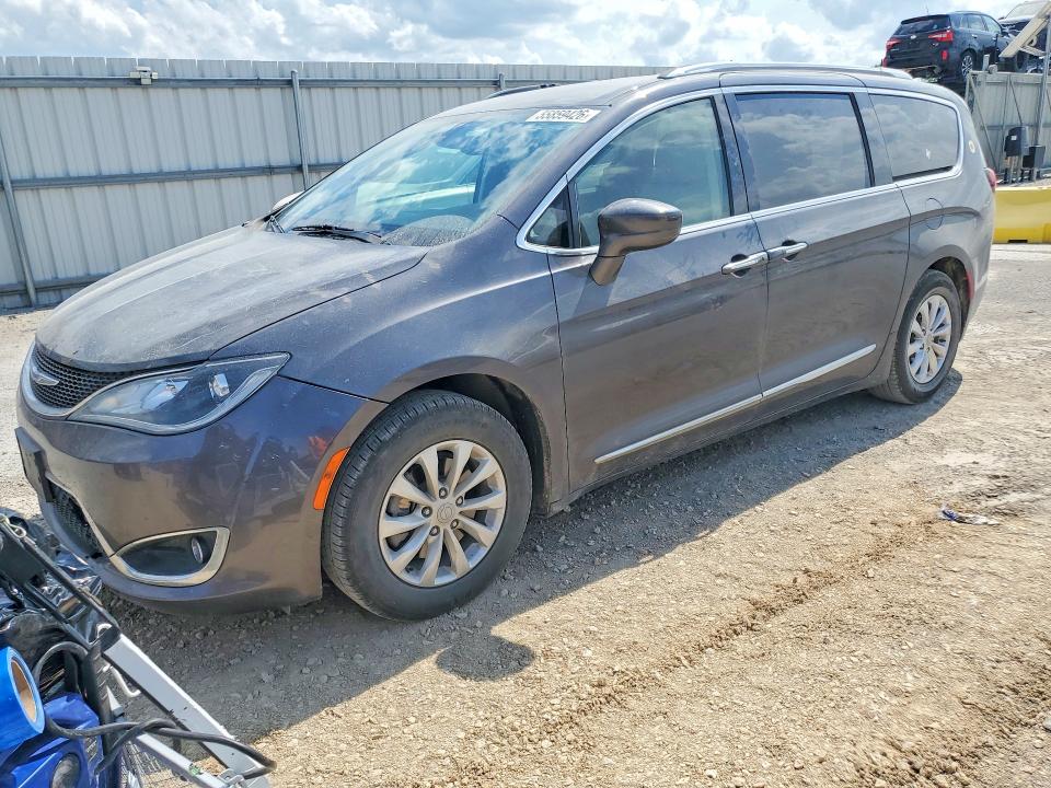 55859426 :رقم المزاد ، 2C4RC1BG8JR219018 vin ، 2018 Chrysler Pacifica مزاد بيع