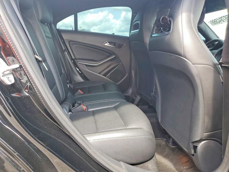 2018 Mercedes-benz Cla მანქანა იყიდება აუქციონზე, vin: WDDSJ4EB4JN562677, აუქციონის ნომერი: 58784366