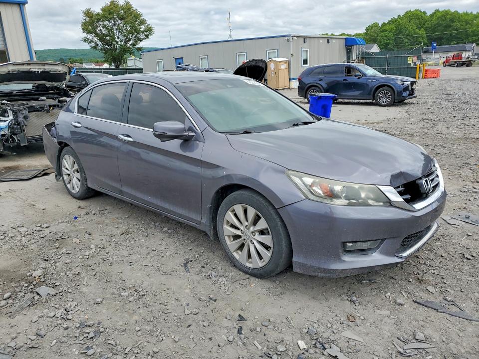 2015 Honda Accord მანქანა იყიდება აუქციონზე, vin: 1HGCR3F85FA016331, აუქციონის ნომერი: 56243246