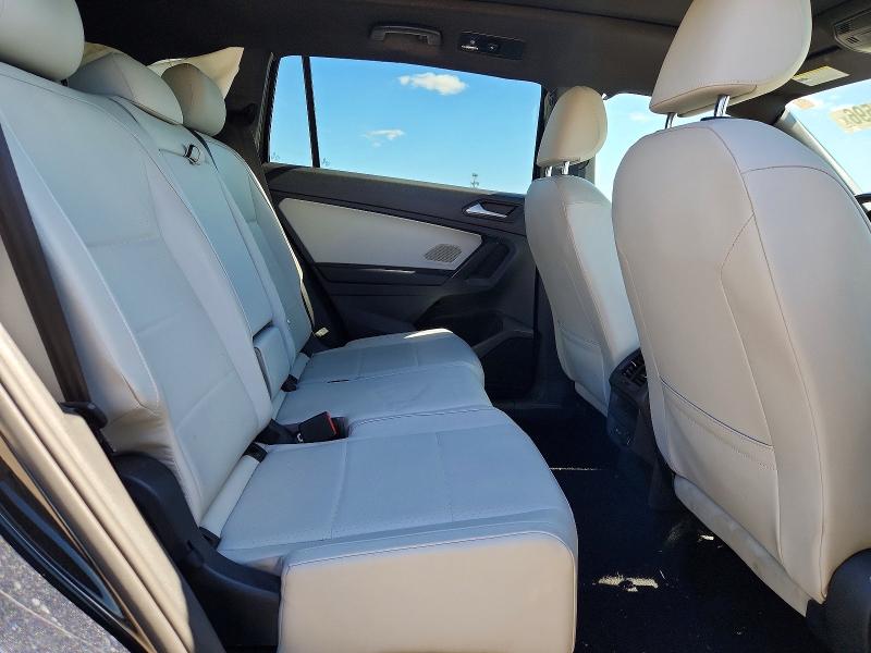 56989596 :رقم المزاد ، 3VV2B7AX1MM114407 vin ، 2021 Volkswagen Tiguan مزاد بيع