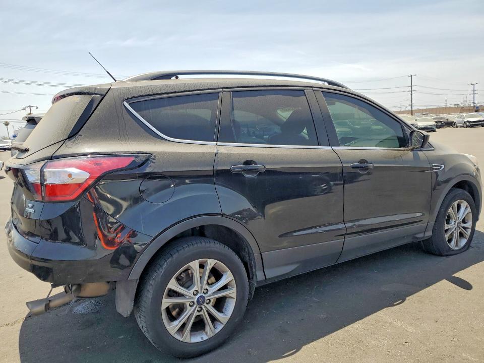 2018 Ford Escape მანქანა იყიდება აუქციონზე, vin: 1FMCU0GD6JUC36894, აუქციონის ნომერი: 56534306