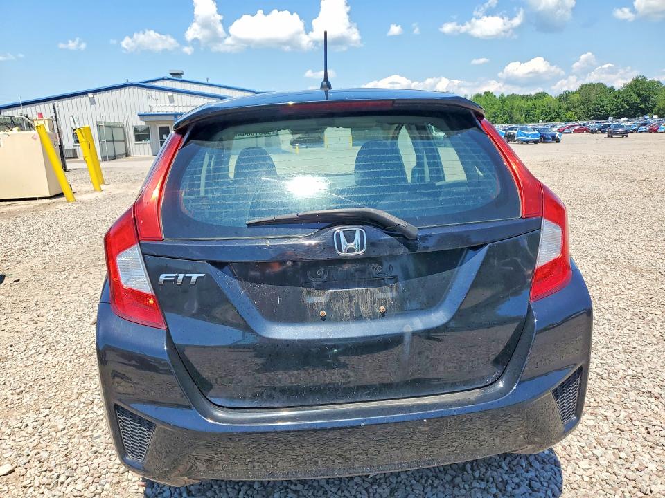 58815846 :رقم المزاد ، 3HGGK5G57FM754737 vin ، 2015 Honda Fit مزاد بيع