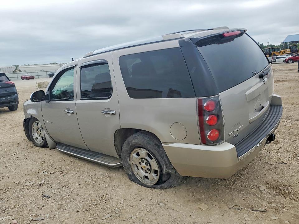 55957826 :رقم المزاد ، 1GKFK63857J315460 vin ، 2007 Gmc Yukon مزاد بيع