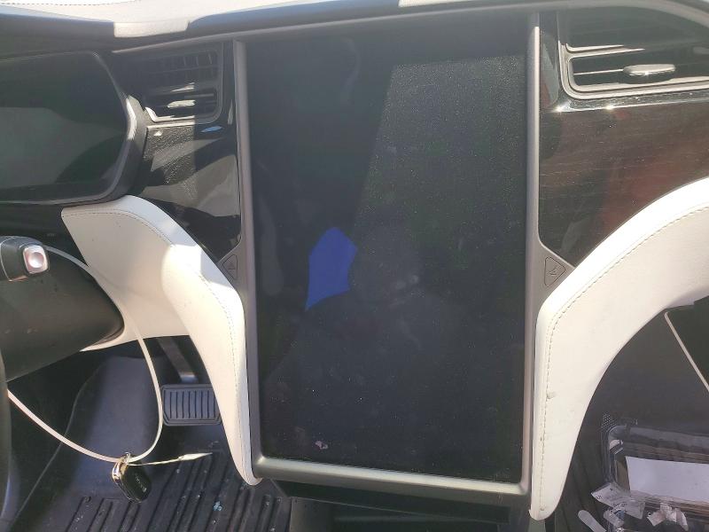 2018 Tesla Model X მანქანა იყიდება აუქციონზე, vin: 5YJXCBE28JF101270, აუქციონის ნომერი: 56129526