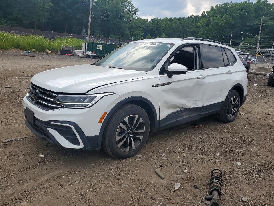 Продажа на аукционе авто 2023 Volkswagen Tiguan, vin: 3VVRB7AX1PM072369, номер лота: 58125376
