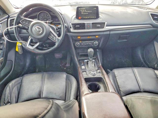 55405066 :رقم المزاد ، 3MZBN1V73HM116126 vin ، 2017 Mazda 3 مزاد بيع