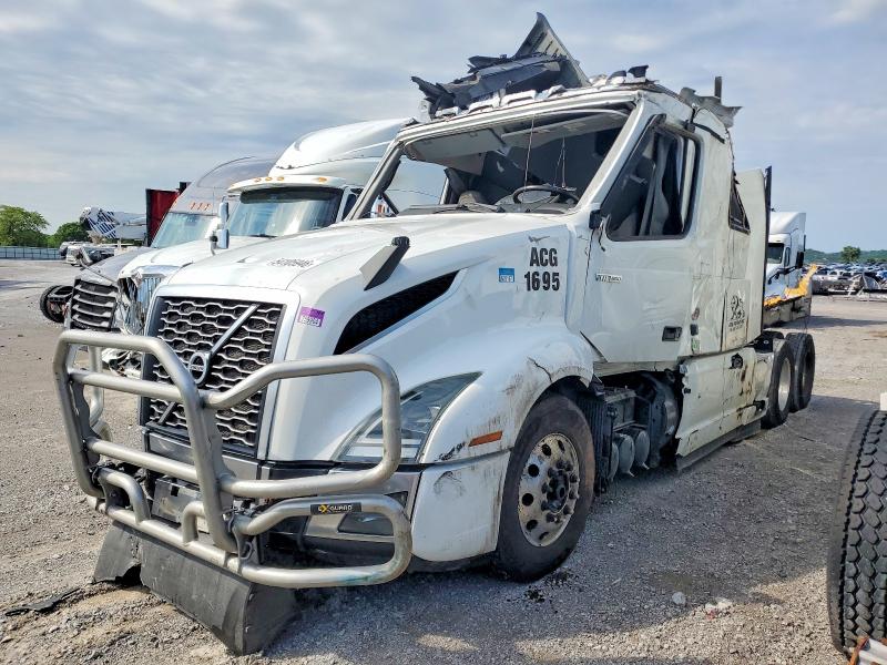 54105946 :رقم المزاد ، 4V4NC9EH2SN671695 vin ، 2025 Volvo Vn مزاد بيع