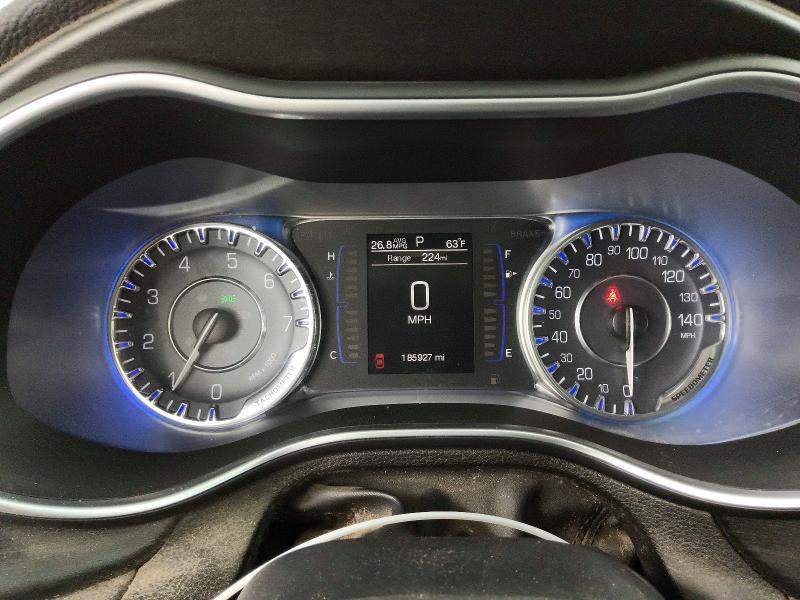 2015 Chrysler 200 მანქანა იყიდება აუქციონზე, vin: 1C3CCCAB0FN742128, აუქციონის ნომერი: 54546426