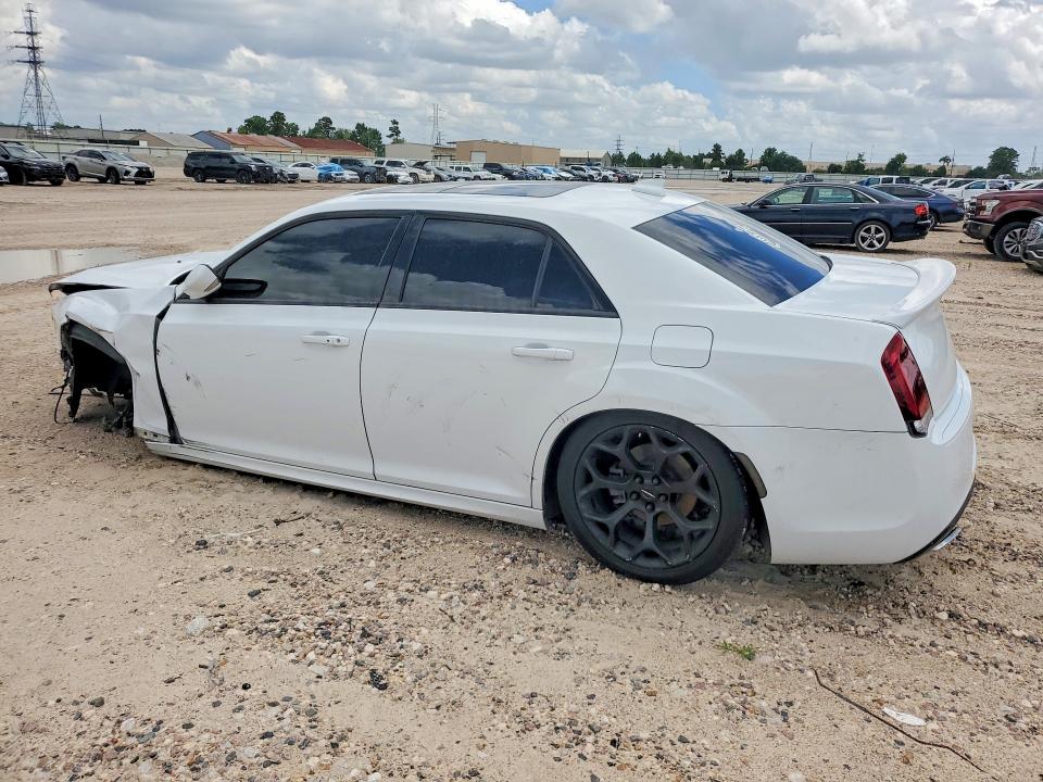 Продажа на аукционе авто 2018 Chrysler 300, vin: 2C3CCABG9JH240315, номер лота: 55597996