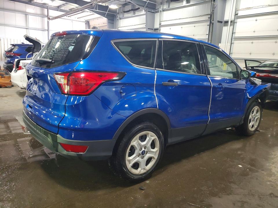 58119276 :رقم المزاد ، 1FMCU0F7XKUA78928 vin ، 2019 Ford Escape مزاد بيع