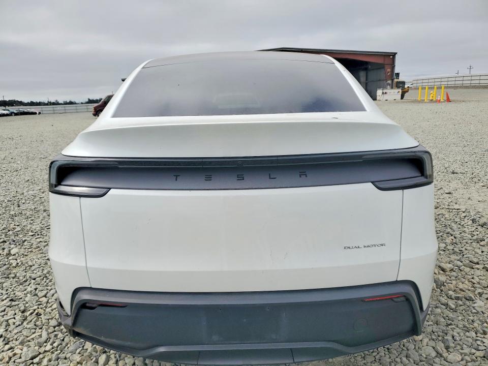 57082746 :رقم المزاد ، 7SAYGDEE6TF454045 vin ، 2026 Tesla Model Y مزاد بيع