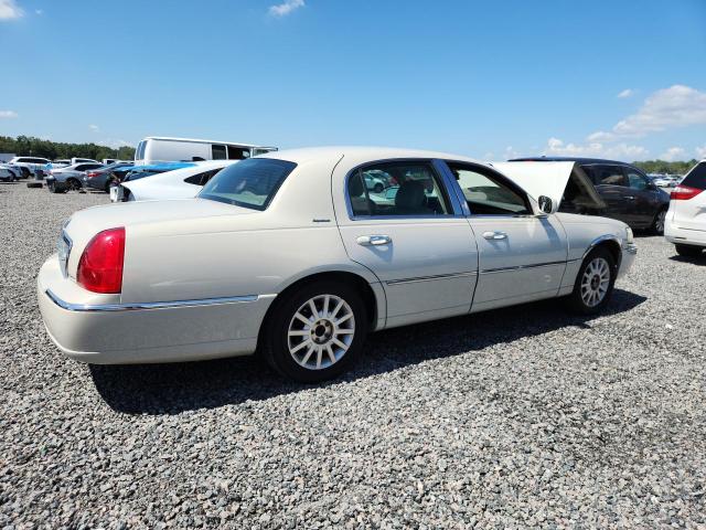 2006 Lincoln Town Car მანქანა იყიდება აუქციონზე, vin: 1LNHM81W26Y602834, აუქციონის ნომერი: 58206366