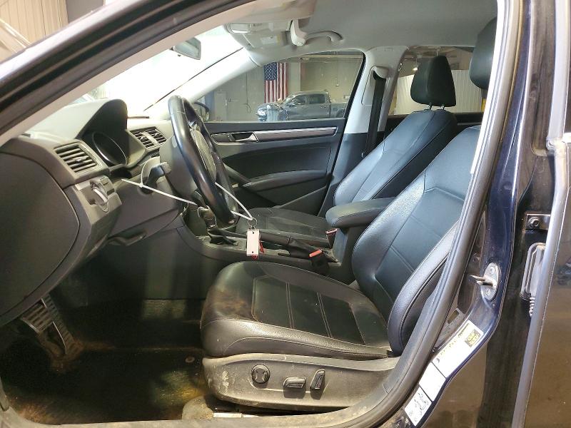 55179966 :رقم المزاد ، 1VWDT7A31HC065523 vin ، 2017 Volkswagen Passat مزاد بيع