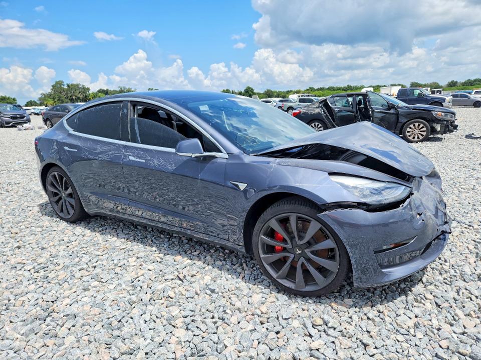 49988266 :رقم المزاد ، 5YJ3E1EC2LF713513 vin ، 2020 Tesla Model 3 مزاد بيع