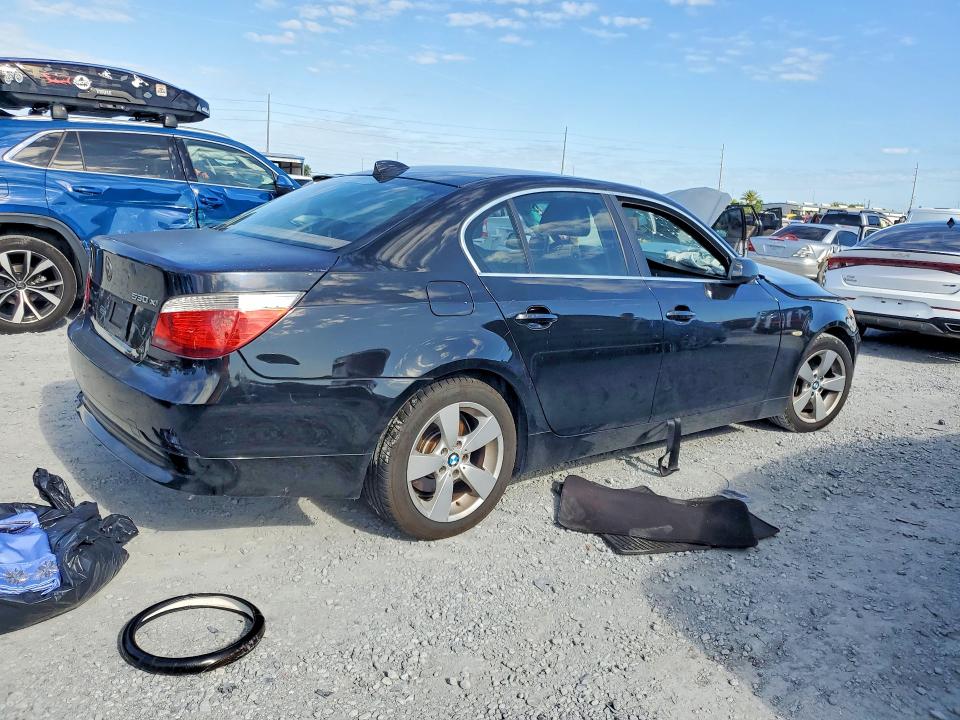 2007 Bmw 530 მანქანა იყიდება აუქციონზე, vin: WBANF73557CY17569, აუქციონის ნომერი: 56120466
