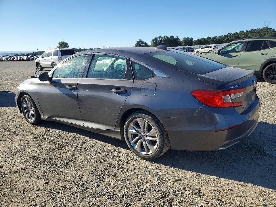 56855476 :رقم المزاد ، 1HGCV1F14JA109370 vin ، 2018 Honda Accord مزاد بيع