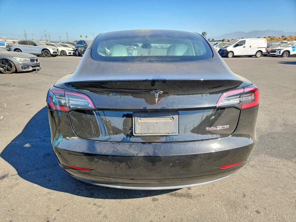 Продажа на аукционе авто 2021 Tesla Model 3, vin: 5YJ3E1EC0MF000725, номер лота: 56673176