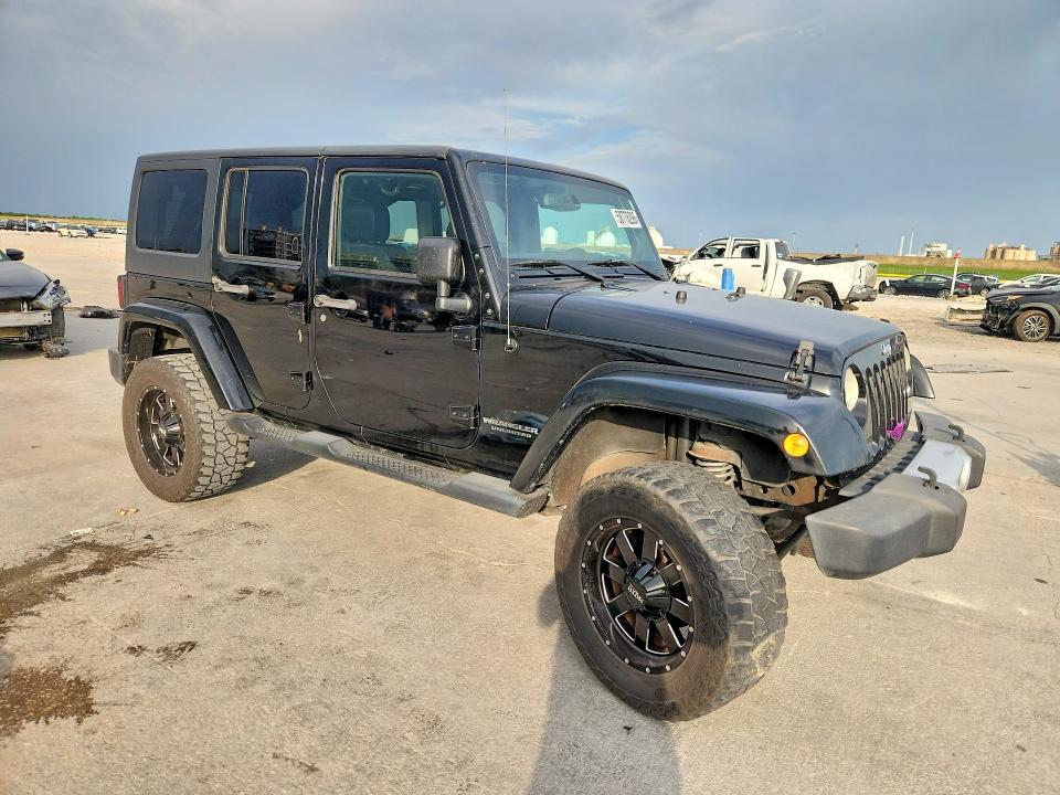 Продажа на аукционе авто 2014 Jeep Wrangler Unlimited, vin: 1C4BJWEG9EL305419, номер лота: 58776296
