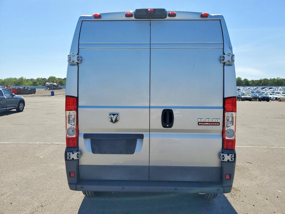 54404456 :رقم المزاد ، 3C6TRVBG0HE506366 vin ، 2017 Ram Promaster 1500 مزاد بيع