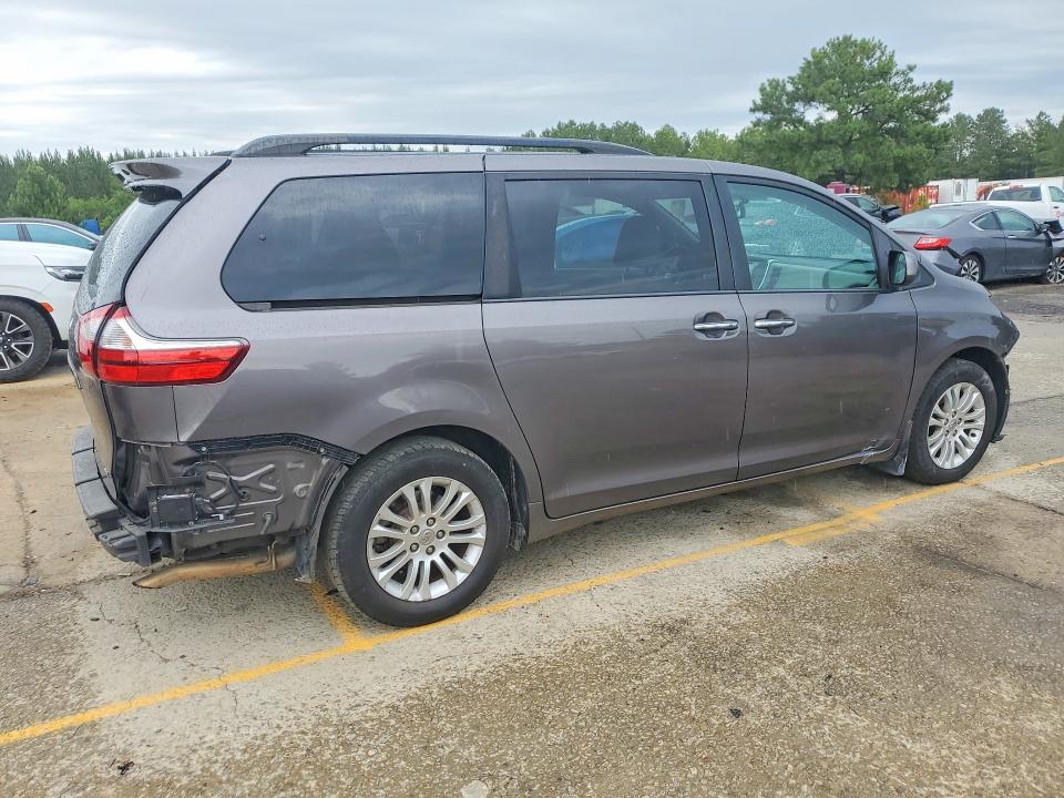 55532066 :رقم المزاد ، 5TDYK3DC8GS741944 vin ، 2016 Toyota Sienna مزاد بيع
