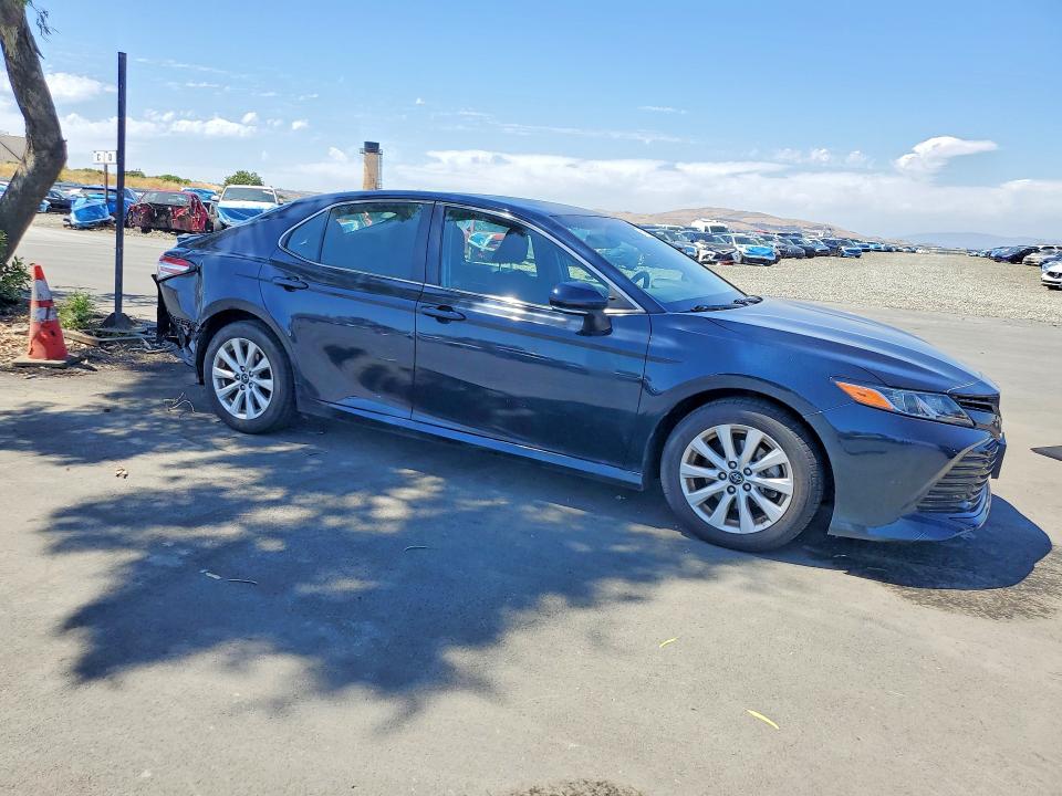Продаж на аукціоні авто 2018 Toyota Camry, vin: 4T1B11HK6JU658316, номер лоту: 56169616