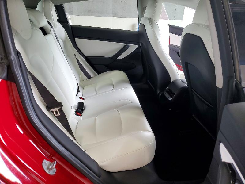 58109036 :رقم المزاد ، 5YJ3E1EB5JF074760 vin ، 2018 Tesla Model 3 مزاد بيع