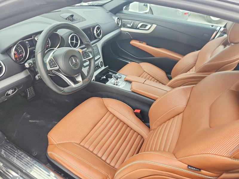 56141036 :رقم المزاد ، WDDJK7DA2HF043313 vin ، 2017 Mercedes-benz Sl مزاد بيع
